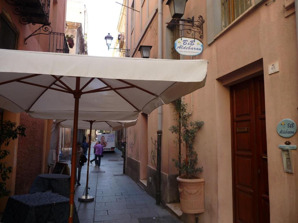 Villa Aldebaran Centro Storico Cagliari Exterior foto